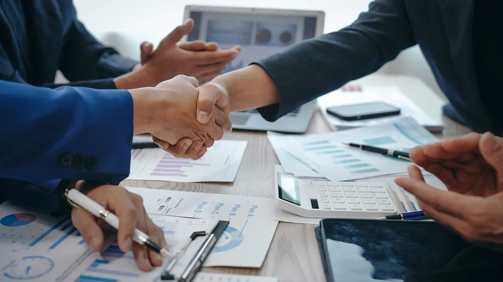 情報システム部の役割を含むトータルアウトソーシング